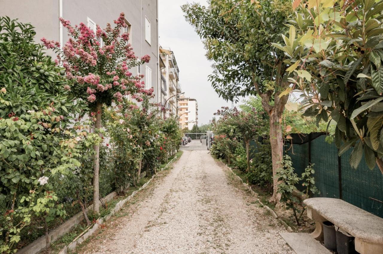 Casa Patrizi Lägenhet San Benedetto del Tronto Exteriör bild